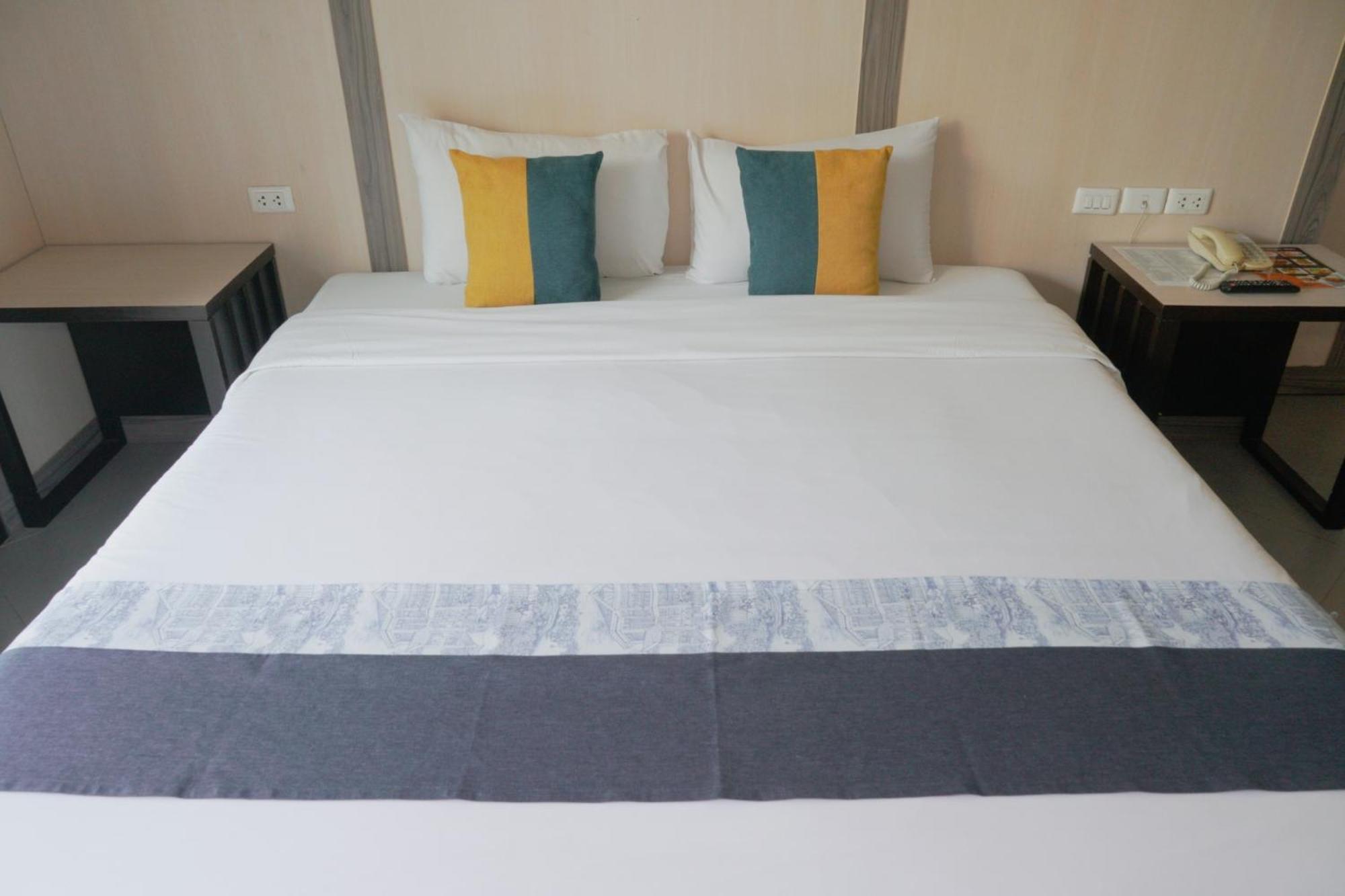 Sea Breeze Jomtien Resort Pattaya Eksteriør bilde